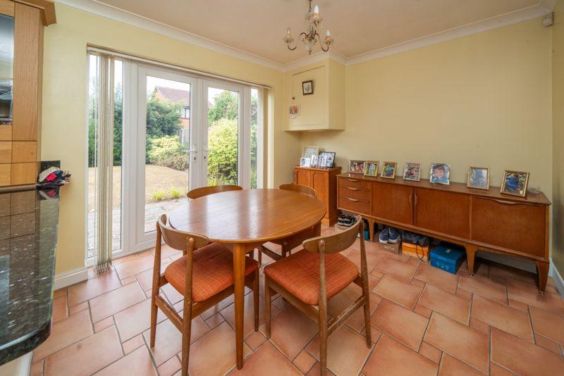 Dining kitchen