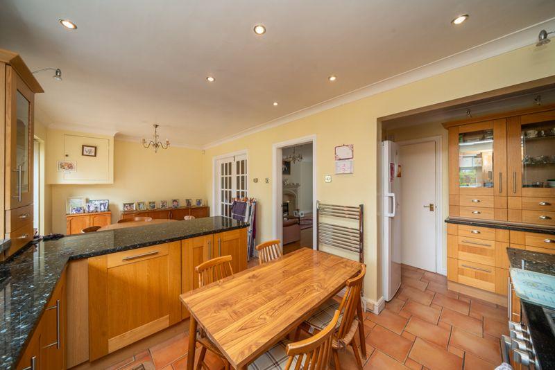 Dining kitchen