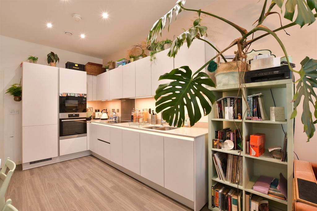 Lounge/Kitchen/ Dining Room