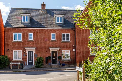 Needlepin Way, Buckingham, Buckinghamshire, MK18