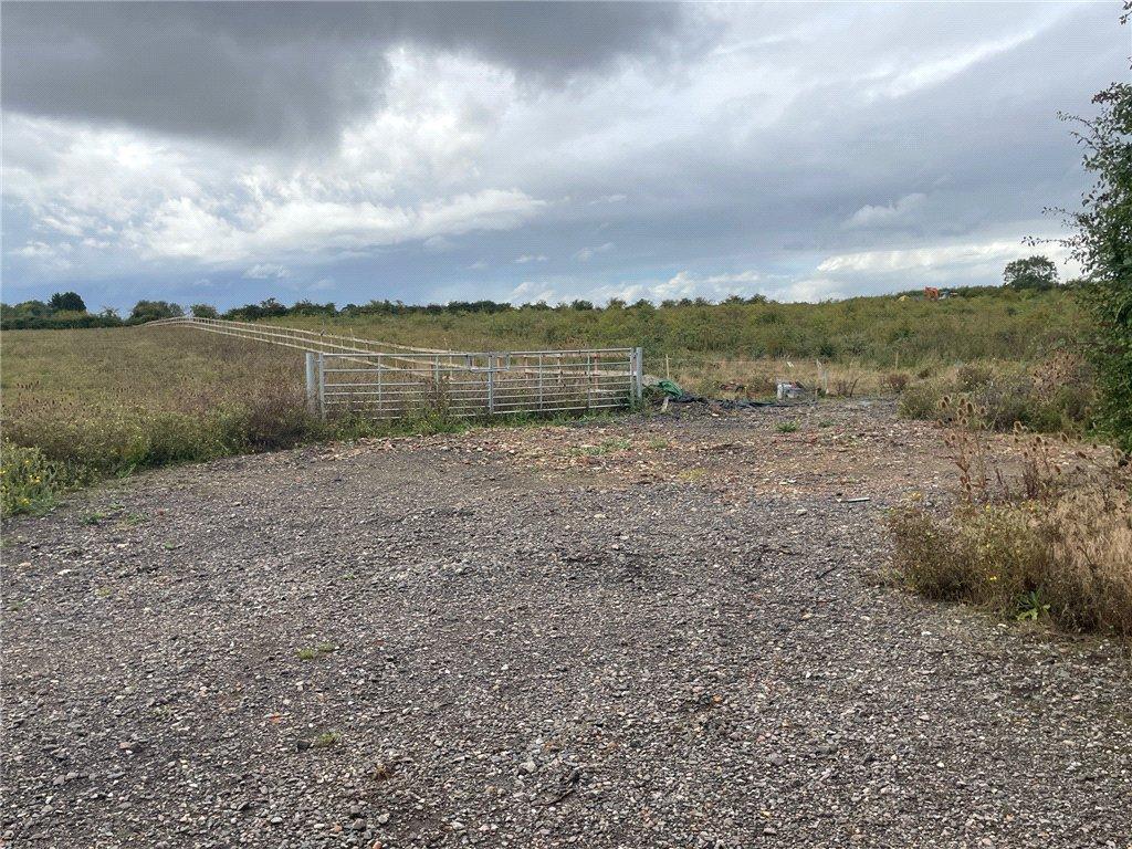 Church End, Bedford MK44 - More