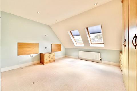 2 bedroom penthouse for sale, Moss Lane, Cheshire M33