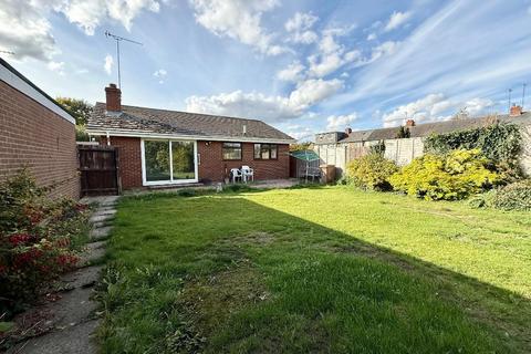 undefined, Almond Close, Icknield, Luton, Bedfordshire, LU3 1TT