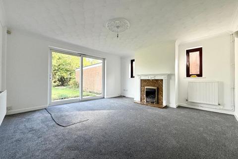 undefined, Almond Close, Icknield, Luton, Bedfordshire, LU3 1TT