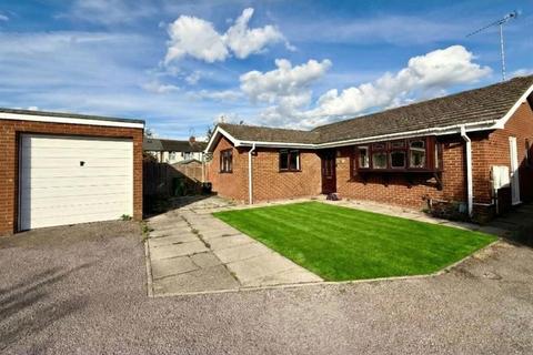 undefined, Almond Close, Icknield, Luton, Bedfordshire, LU3 1TT