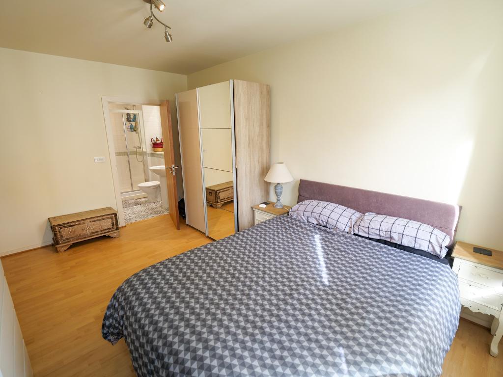 Master Bedroom Dual Aspect
