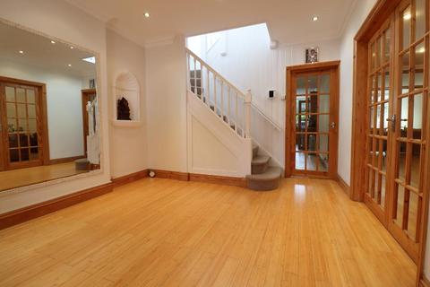 4 bedroom link detached house for sale, Edgware HA8