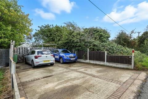 3 bedroom terraced house for sale, Millhead Cottages, The Common, Great Wakering, SS3