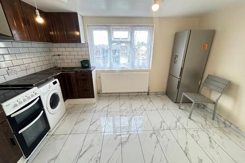 undefined, London CR4