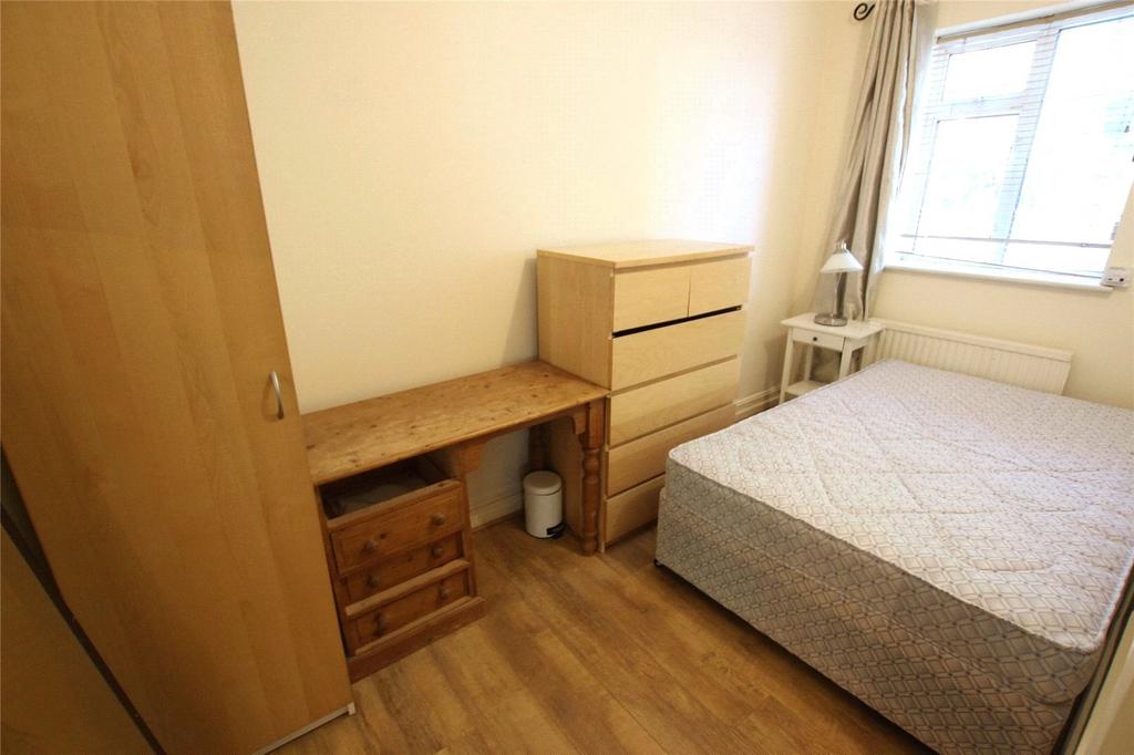 Apartment in Prusom Street - More
