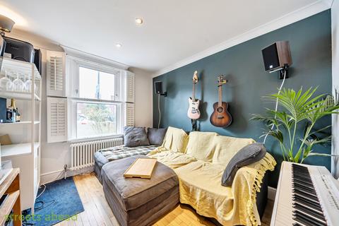 2 Cresswell Road, London, SE25 4LR