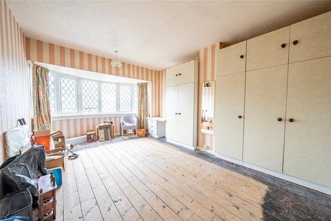 3 bedroom semi-detached house for sale, Hollin Hill Drive, Oakwood, Leeds