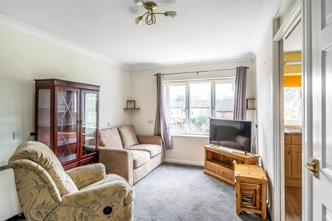 1 bedroom retirement property for sale, Hanover Court, Milton Court Lane, Dorking, Surrey, RH4