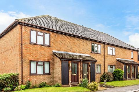 1 bedroom retirement property for sale, Hanover Court, Milton Court Lane, Dorking, Surrey, RH4