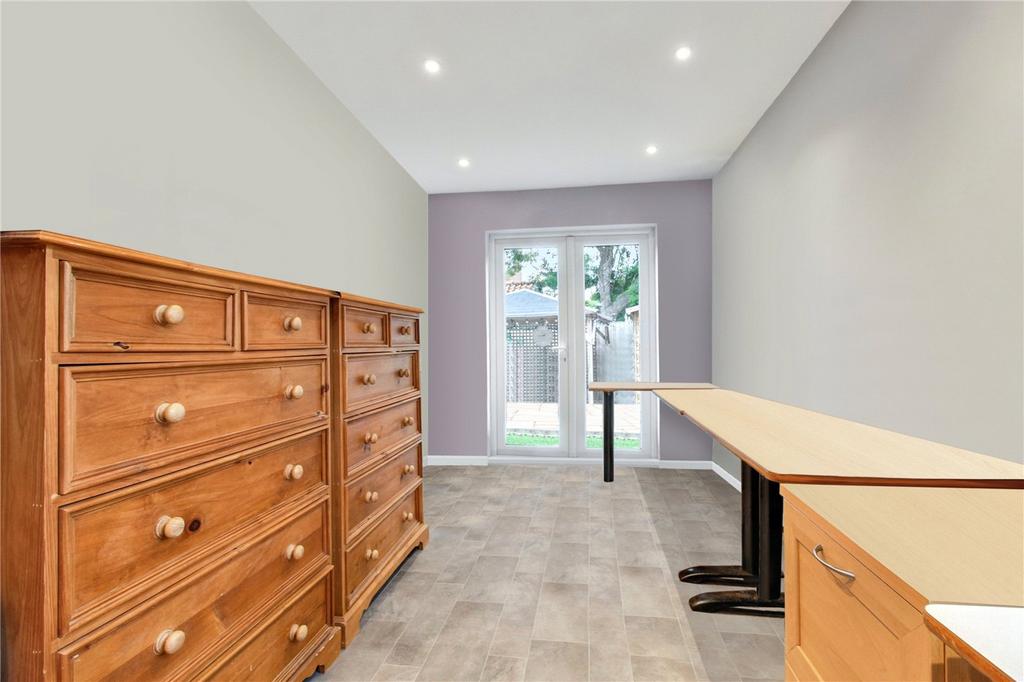 Family Room/Bedroom