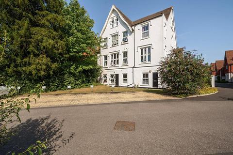 2 bedroom flat for sale, London Road, 1st Floor, Guildford