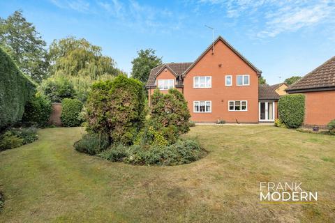 18 Riverside Gardens, Peterborough, PE3 6GE