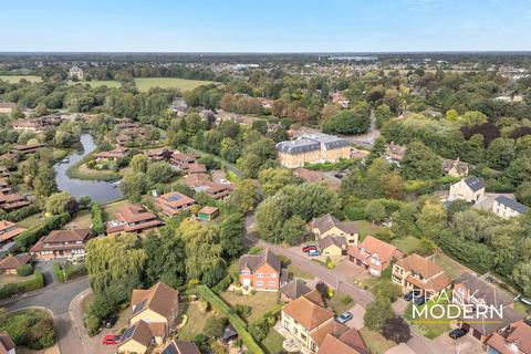 18 Riverside Gardens, Peterborough, PE3 6GE