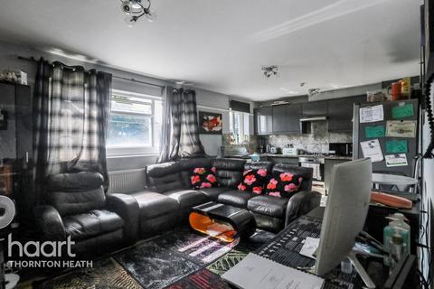 2 bedroom flat for sale, Bensham Grove, Thornton Heath
