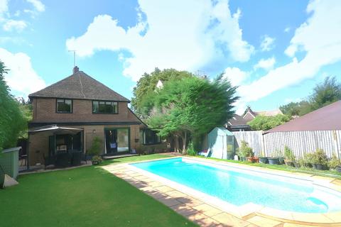 4 bedroom detached house for sale, East Grinstead, West Sussex, RH19