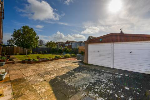 4 Cornwallis Close, Eastbourne, BN23 6AU