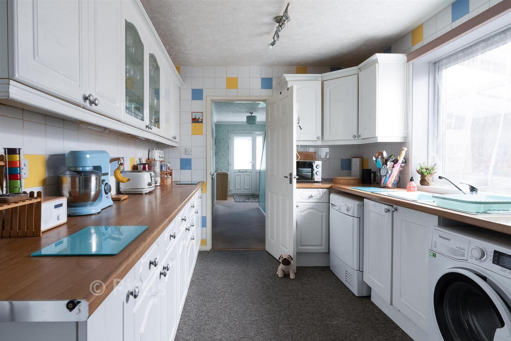 Kitchen 1