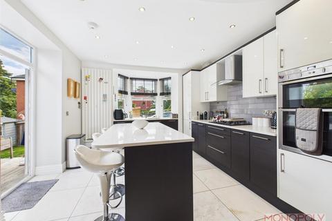 3 bedroom detached house for sale, Bottom Road, Summerhill, Wrexham