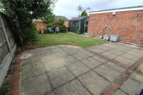 10 Avon Close, Rochford, SS4 3AB