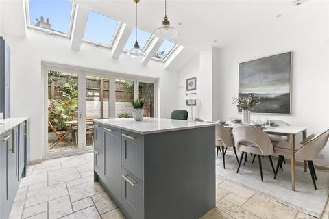 3 bedroom terraced house for sale, Grove Road, London, SW13