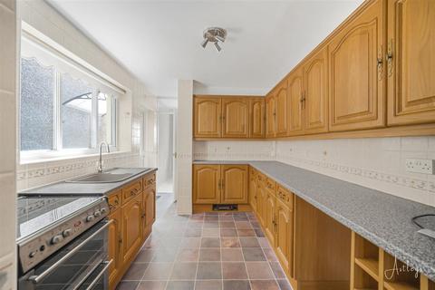2 bedroom terraced house for sale, Fleet Street, Sandfields, Swansea