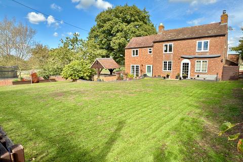 4 bedroom detached house for sale, Gabb Lane, Gloucester GL19