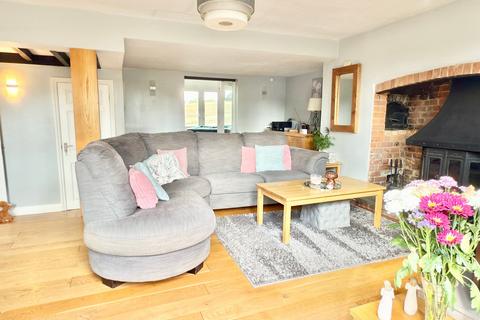4 bedroom detached house for sale, Gabb Lane, Gloucester GL19