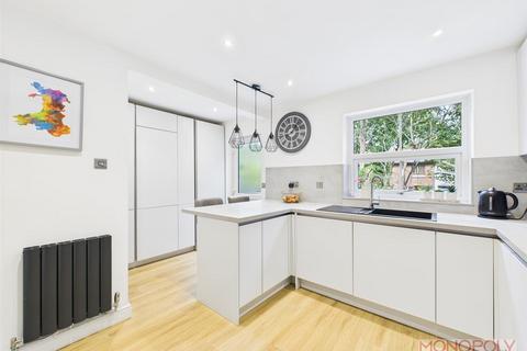 4 bedroom link detached house for sale, Millbrook, Ruabon, Wrexham