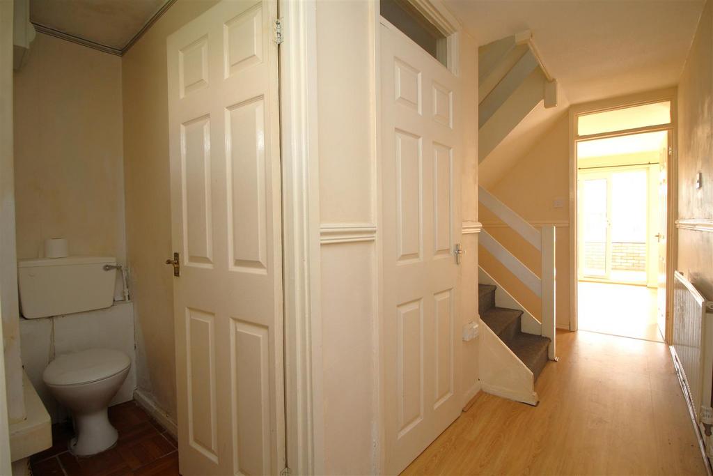 Hallway.JPG