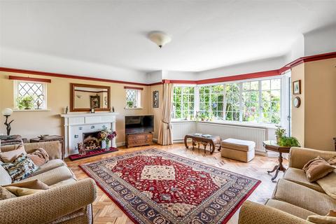 59 Woodbury Drive, Sutton, SM2 5RA