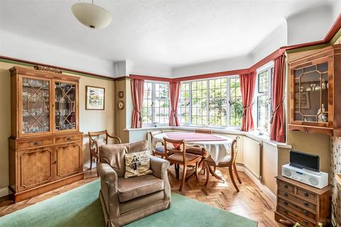 59 Woodbury Drive, Sutton, SM2 5RA