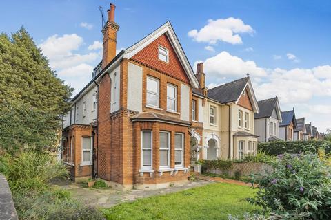 undefined, Richmond Road, Kingston Upon Thames KT2