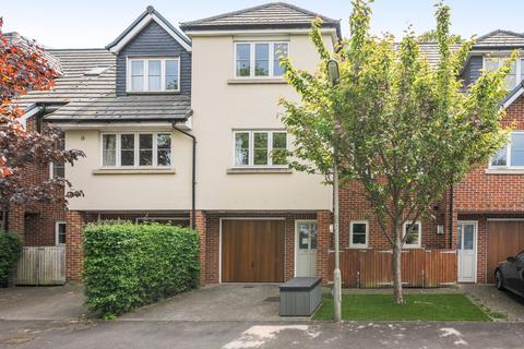 undefined, York Close, West Byfleet KT14