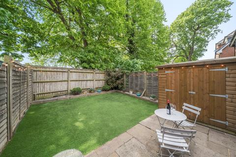 undefined, York Close, West Byfleet KT14