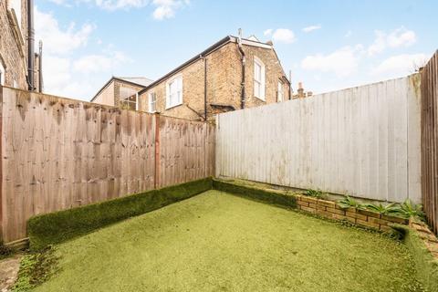 2 bedroom maisonette for sale, Charlmont Road, London SW17