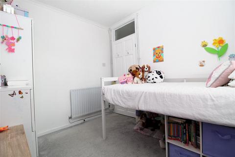 43 Greenhill Gardens, Minster, Ramsgate, CT12 4EP