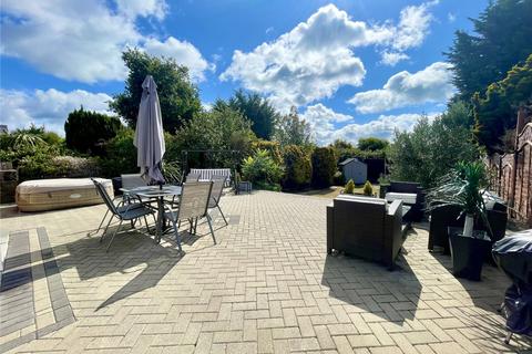 De Havilland Way, Christchurch BH23