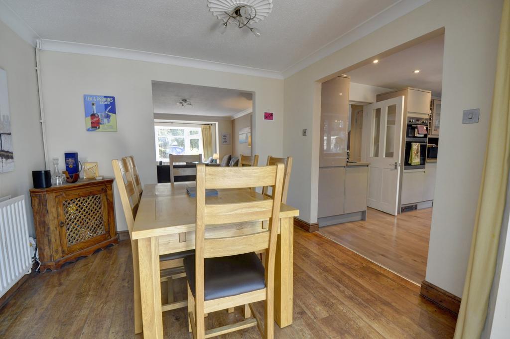 Dining room 3a
