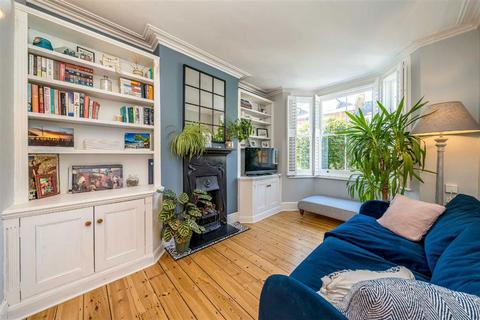 undefined, Wick Road, Teddington TW11