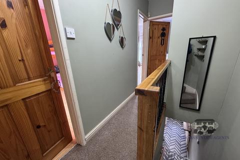 39 Miskin Road, Tonypandy, CF40 2QJ