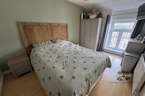 39 Miskin Road, Tonypandy, CF40 2QJ