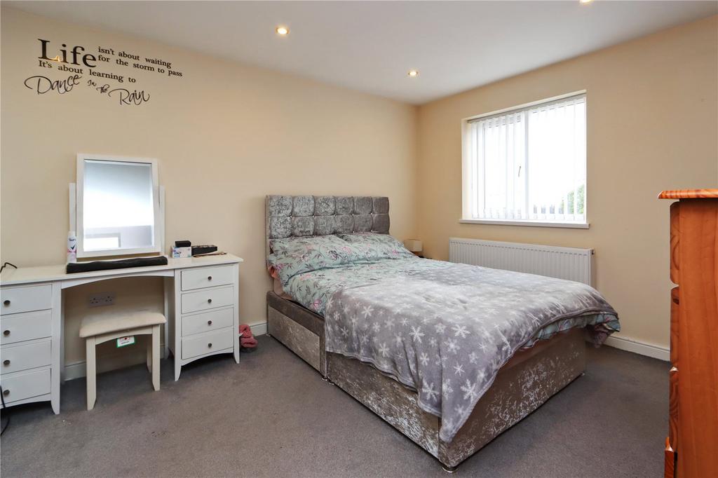 Bedroom 2 Pic 2