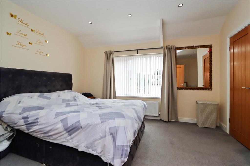 Bedroom 1 Pic 1