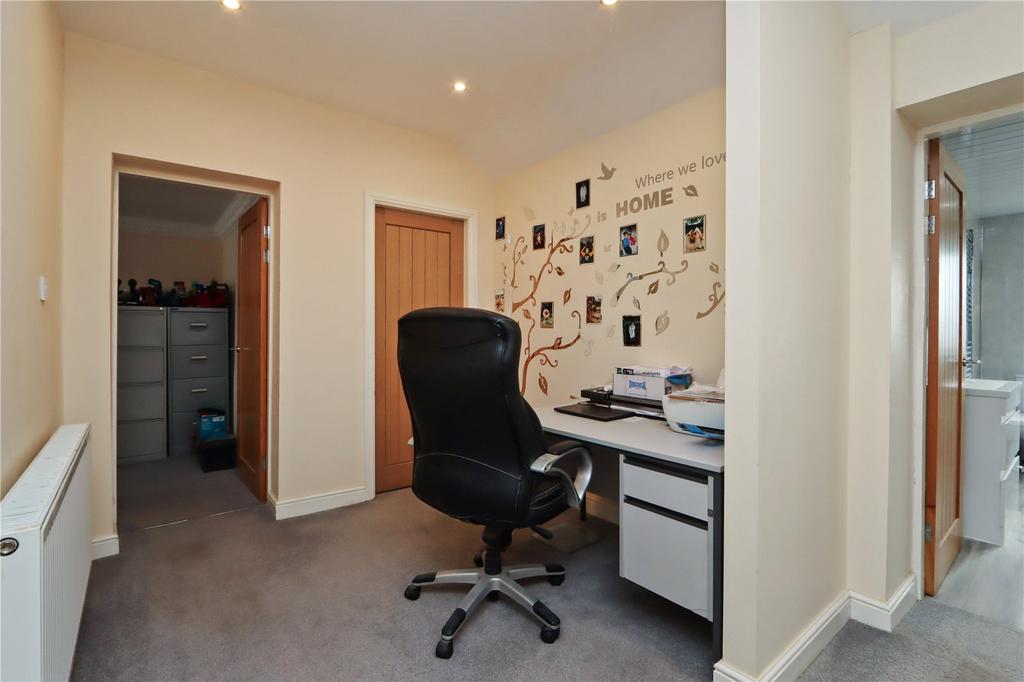 Landing/Office Area