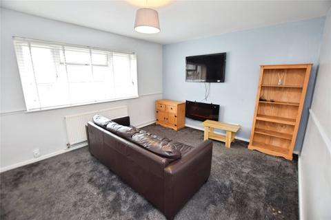 135 Aberfield Drive, Leeds, LS10 3QA